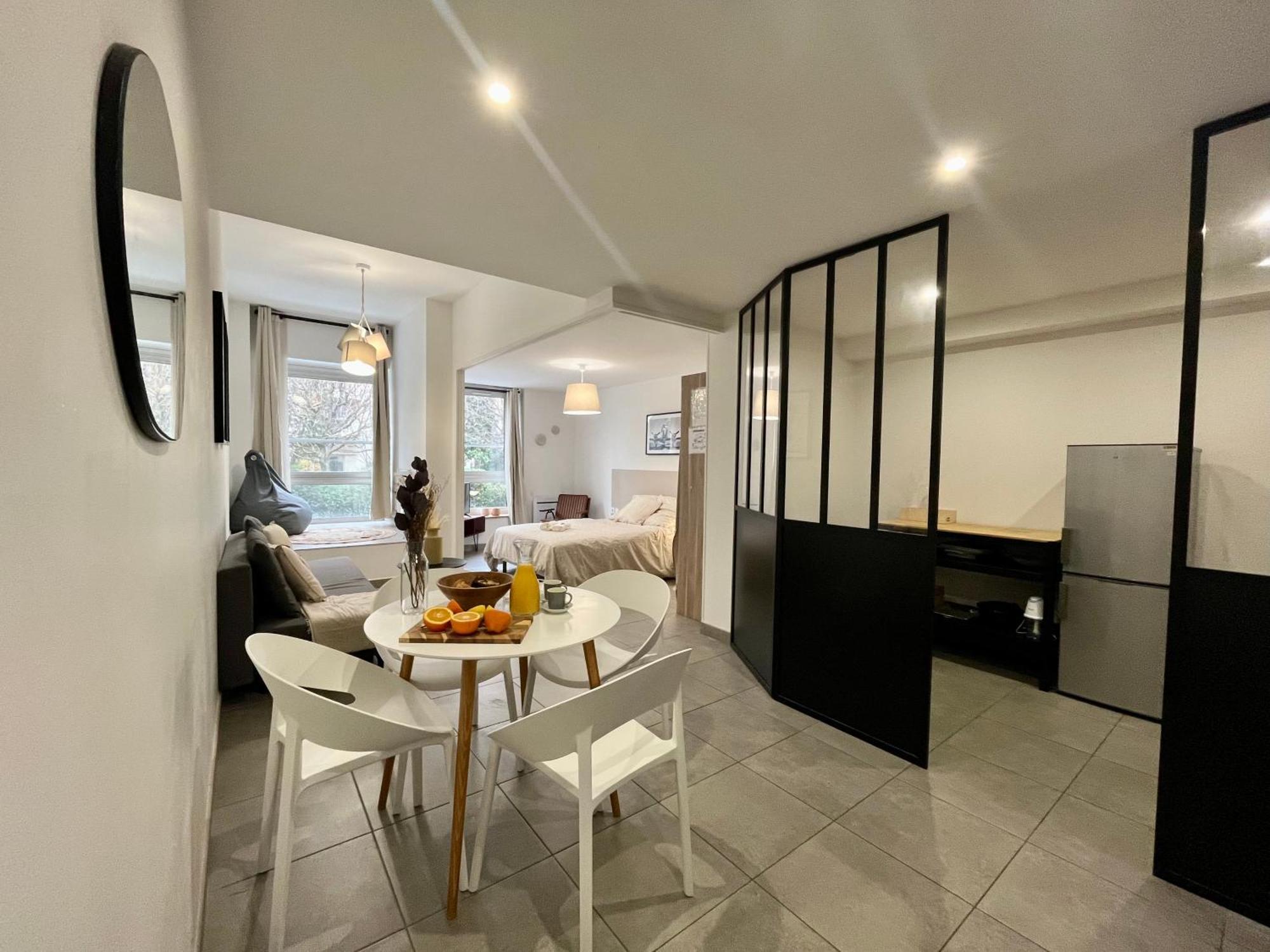 Suite Danbury Lione Esterno foto